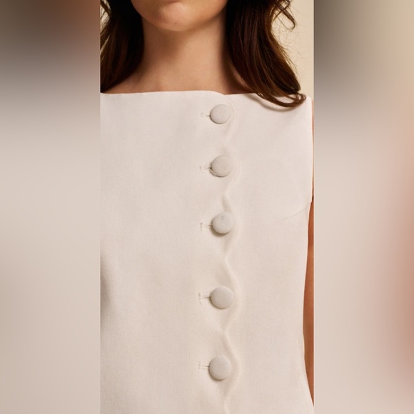 Commense Off-White Buttoned Mini Dress - Picture 2 of 10